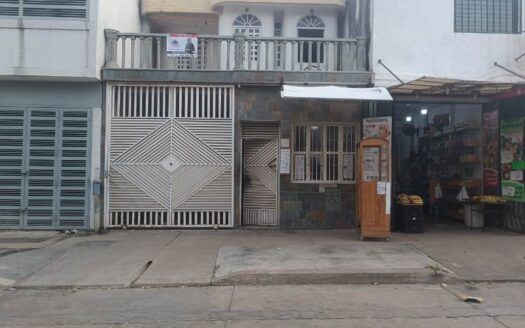 Casa En Venta En La Urb. Los Jarales, San Diego – Uso Comercial