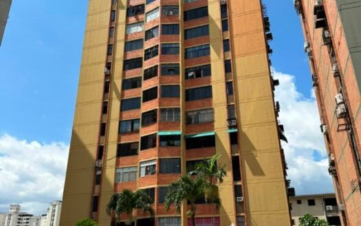 Apartamento En Venta Residencias Tennis Garden – Naguanagua