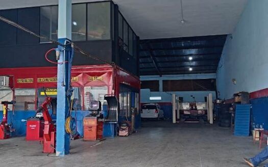 Local En Venta En Plena Avenida La Michelena – Valencia