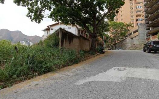 En Venta Terreno De Uso Residencial En La Urb. El Parral, Valencia